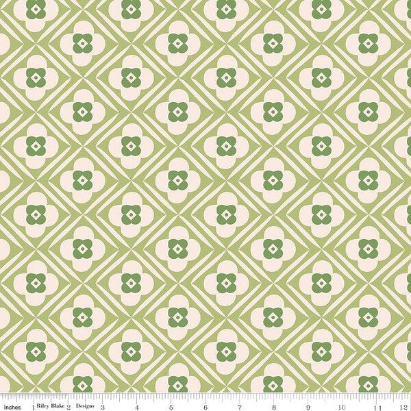 Bee Plaids Wide Back 108” - 1/2 yd